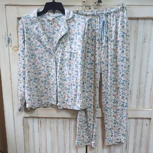 Poppy & Clay, blue and pink floral pajama set. Sz, Small